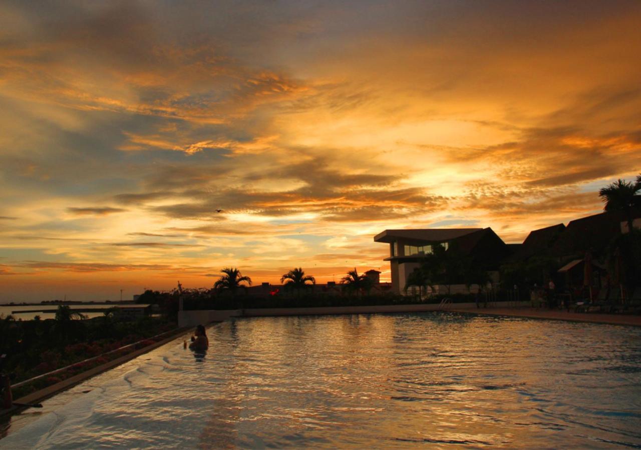 Holiday Inn Melaka, An Ihg Hotel Exterior foto